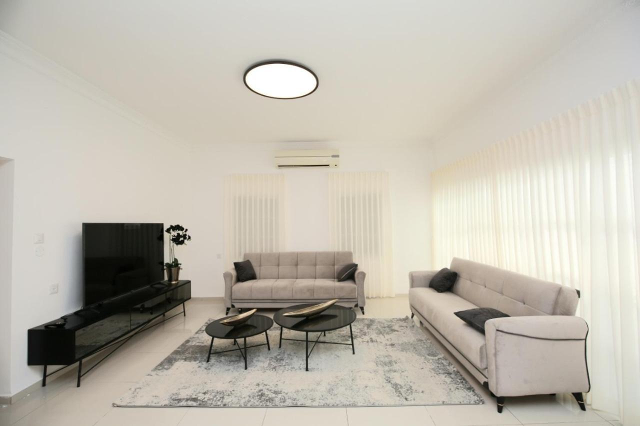 City Center Luxury Apartment In Netanya Luaran gambar