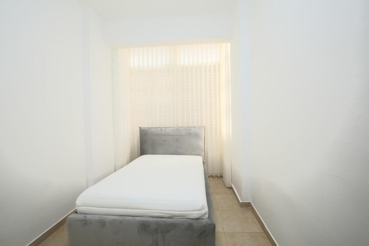 City Center Luxury Apartment In Netanya Luaran gambar