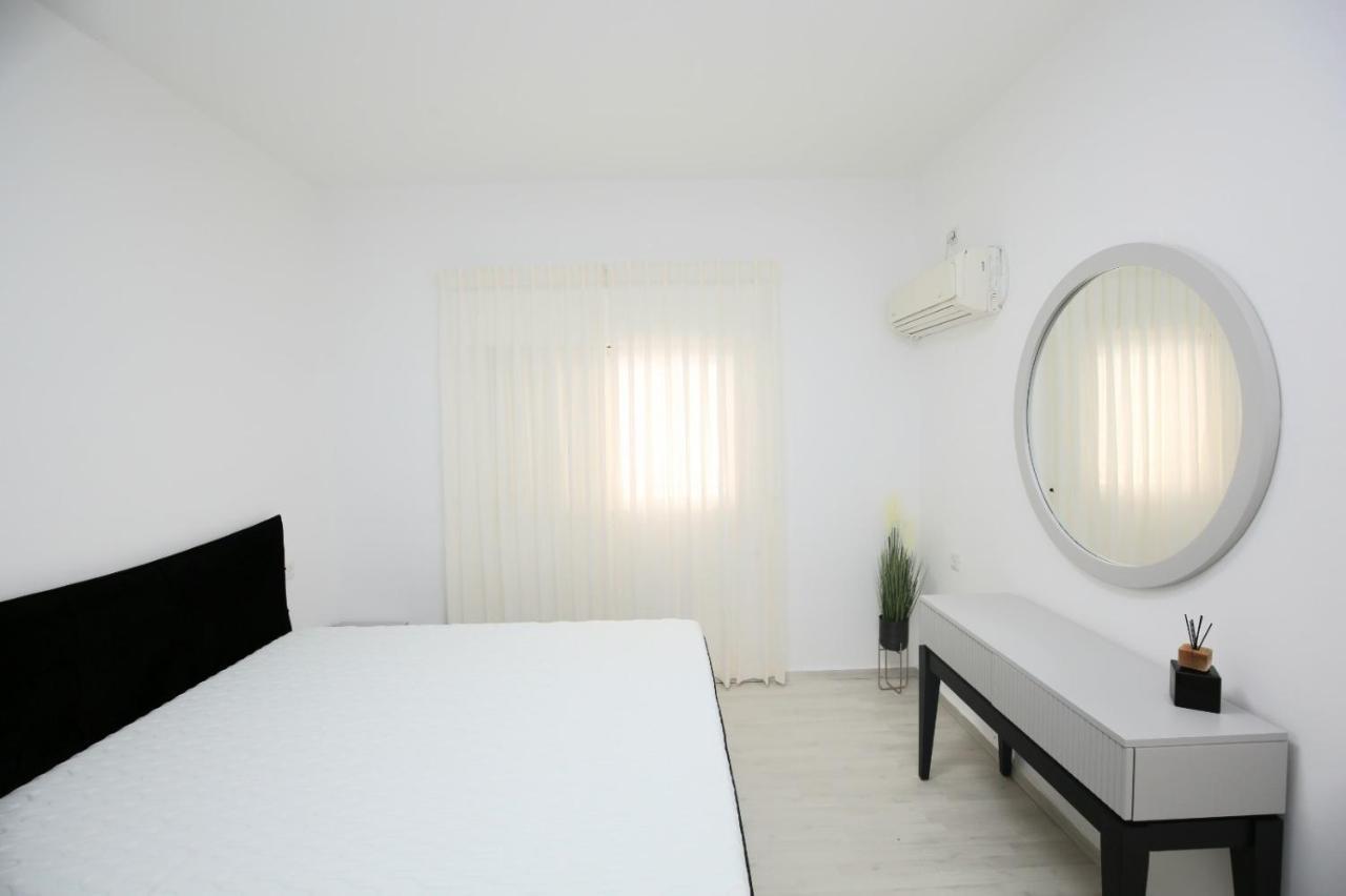 City Center Luxury Apartment In Netanya Luaran gambar