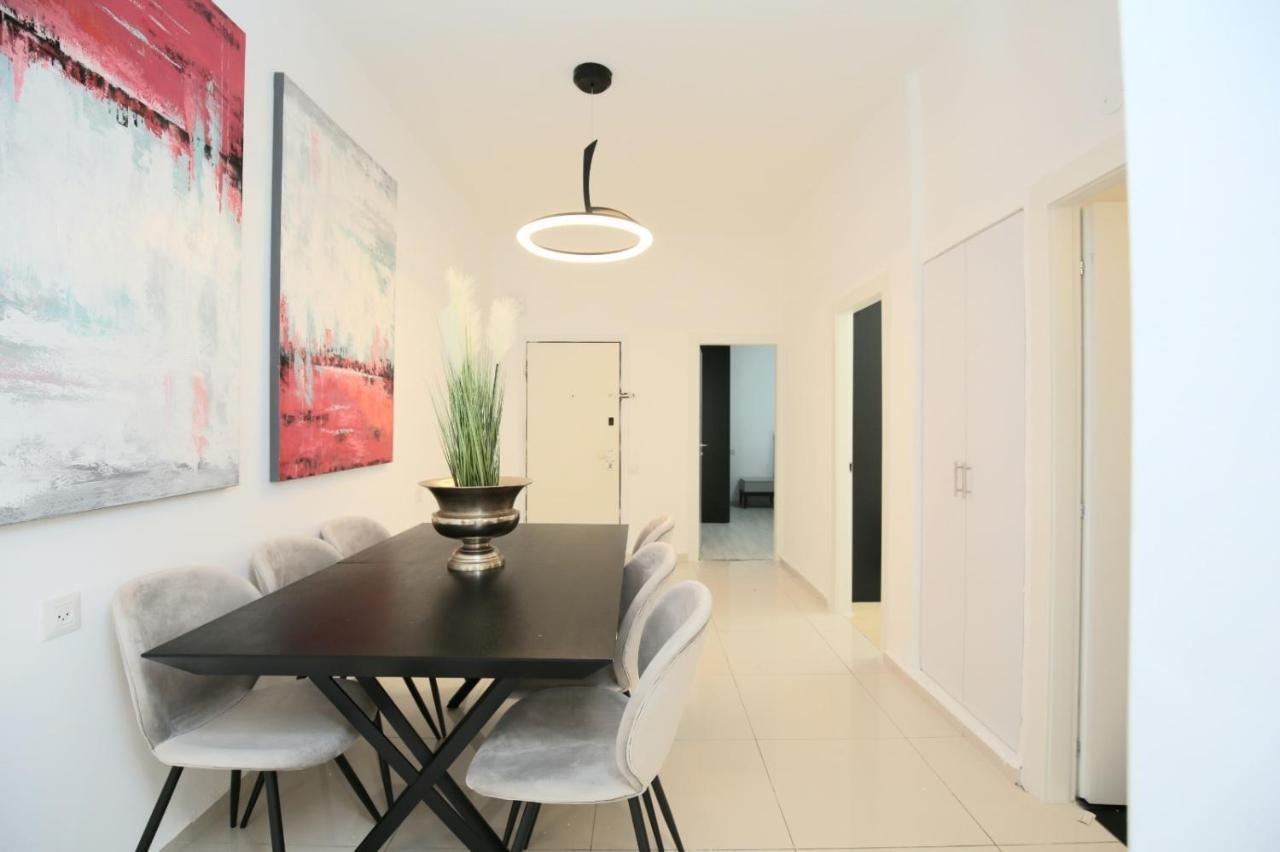 City Center Luxury Apartment In Netanya Luaran gambar